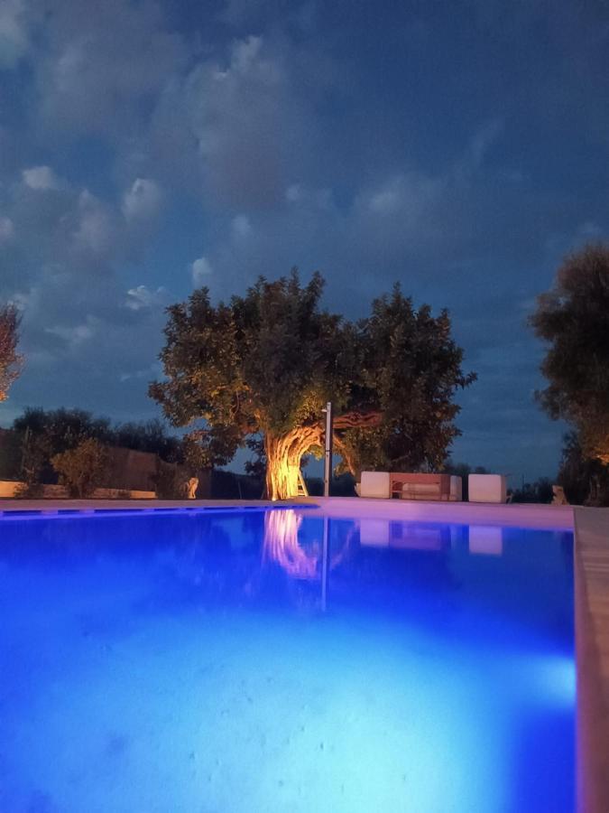 Il Vecchio Carrubo - Villa Con Piscina A Sfioro Macchia di Monte Exterior foto