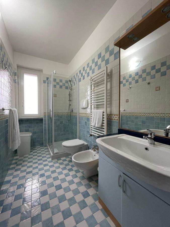 Il Vecchio Carrubo - Villa Con Piscina A Sfioro Macchia di Monte Exterior foto